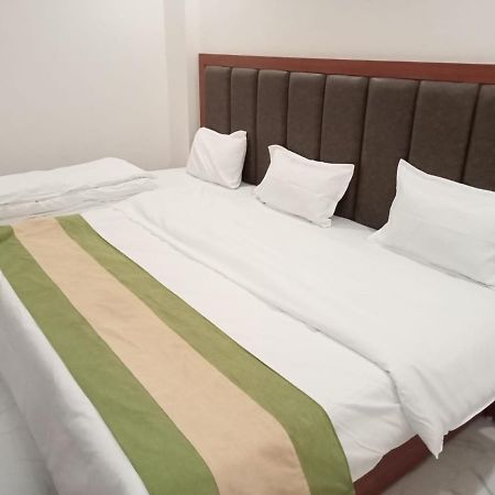 הרידוואר Hotel Kaushik Palace מראה חיצוני תמונה