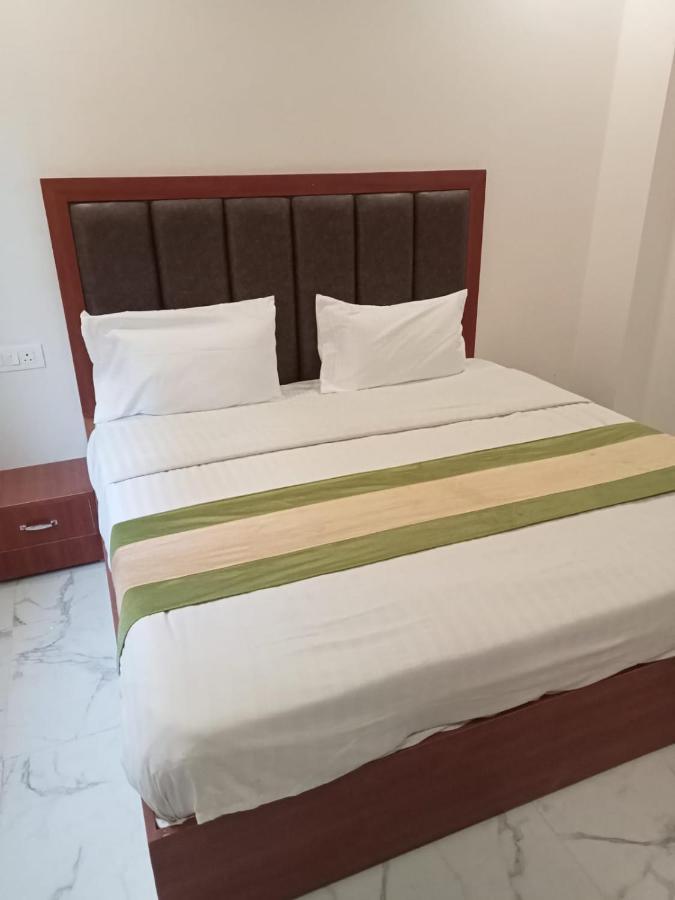 הרידוואר Hotel Kaushik Palace מראה חיצוני תמונה